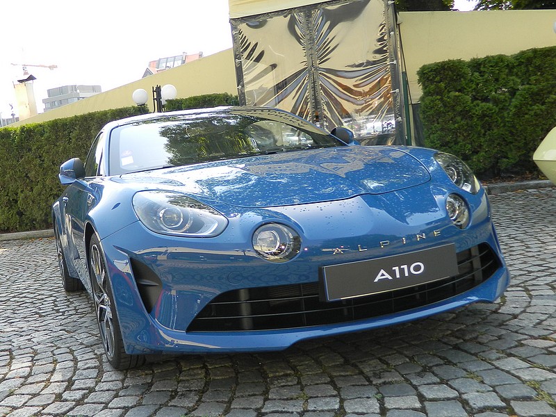 Exkluzivní sportovní vozy Alpine A110